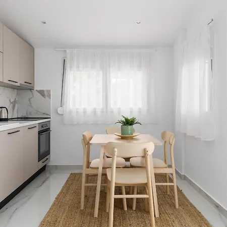 Kiwi By Halu!, In Perea Apartman *
