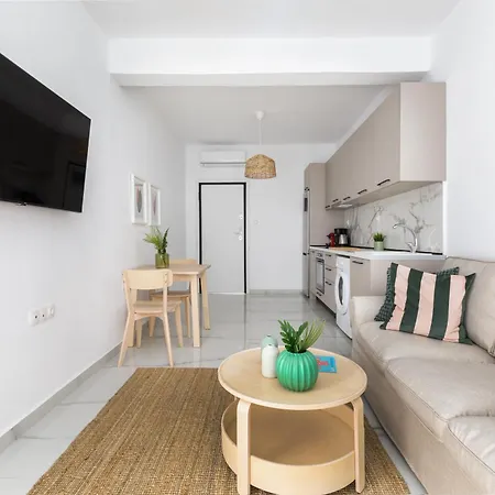 Kiwi By Halu!, In Perea Apartman *