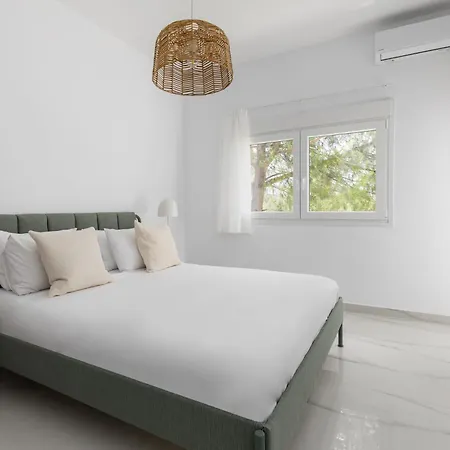 Kiwi By Halu!, In Perea Peraía