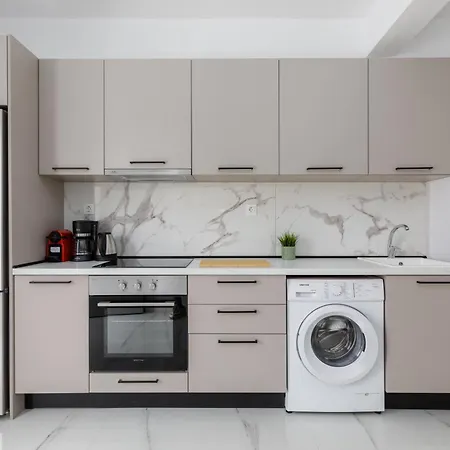 Kiwi By Halu!, In Perea *