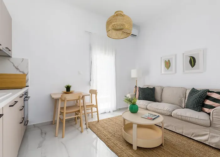 Kiwi By Halu!, In Perea شقة Peraía